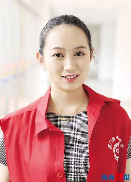 厦门大学外文学院2015级本科生 李美茹